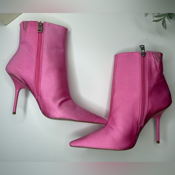 Good American Emma High Booties in Pink Size 10M Barbiecore Stiletto Preppy NIB - Picture 15 of 16